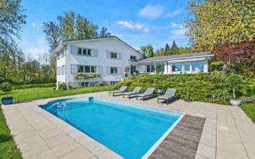 Einfamilienhaus 10.5 Zimmer - image - 1