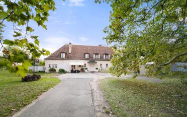 Single house 10 rooms - image - 11