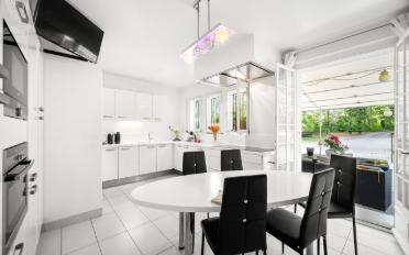Single house 10 rooms - image - 9