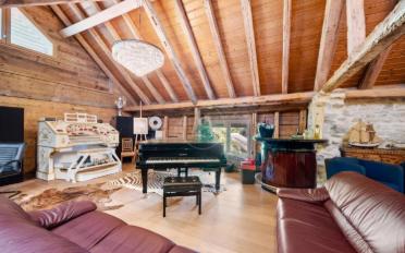 Single house 20 rooms - image - 3