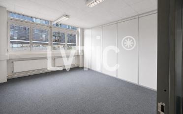 Office - image - 4