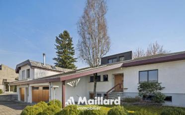 Einfamilienhaus 8.5 Zimmer - image - 1