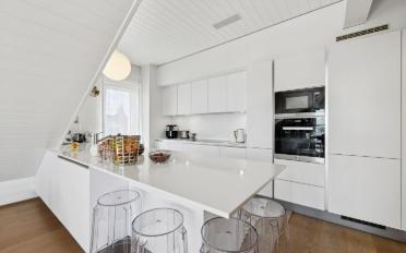 Attic flat 5.5 rooms - image - 8