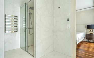 Villa 10.5 pièces - image - 13