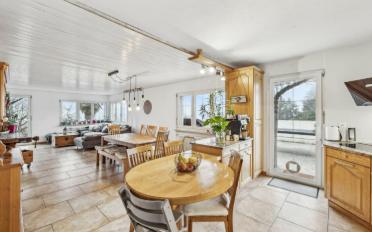 Einfamilienhaus 5.5 Zimmer - image - 1