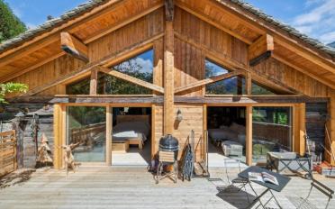 Chalet 7.5 pièces - image - 1