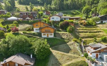 Chalet 5.5 pièces - image - 2