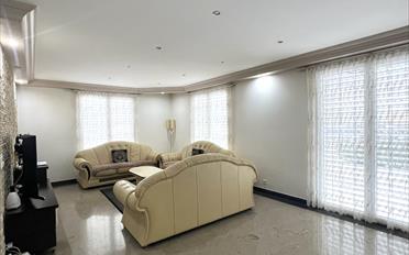 Villa 8.5 pièces - image - 4