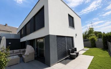 Villa 7.5 pièces - image - 4