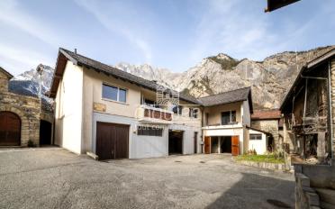 Einfamilienhaus 4.5 Zimmer - image - 2