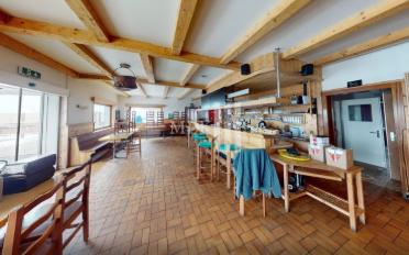 Hotel - image - 5