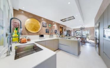 Maison 6.5 pièces - image - 3