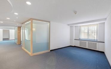 Office - image - 4