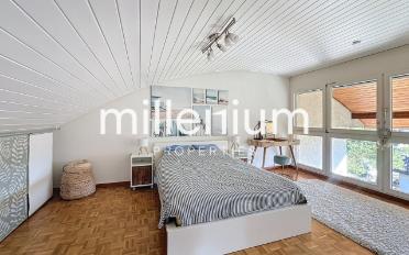 Furnished flat 6 rooms - image - 11