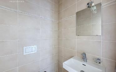 Apartment 4 rooms - image - 9