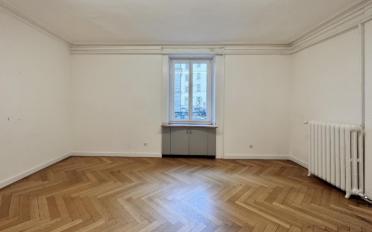 Office - image - 3