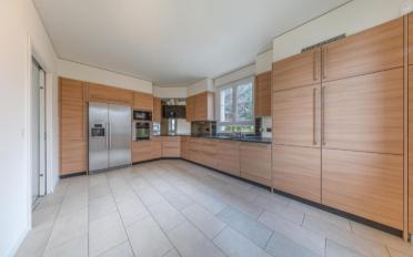 Apartment 6 rooms - image - 11