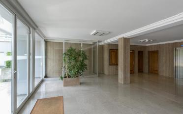 Apartment 8.5 rooms - image - 2