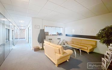 Commercial - image - 4
