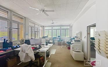 Commercial - image - 3