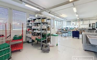 Commercial - image - 3