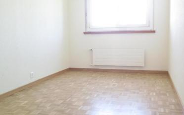Apartment 4 rooms - image - 2