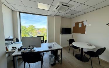 Bureau 7 pièces - image - 4