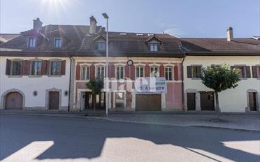 Maison jumelée 11.5 pièces - image - 1
