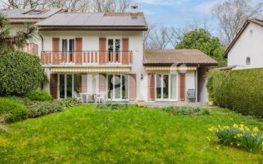 Maison jumelée 8 pièces - image - 1