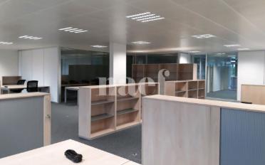Office - image - 4