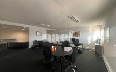 Office - image - 4