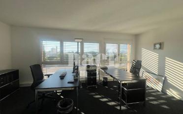 Office - image - 5