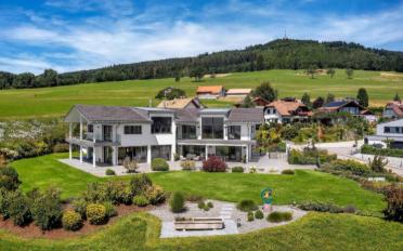 Einfamilienhaus 10 Zimmer - image - 1