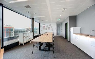Office - image - 4
