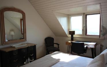 Furnished flat 4 rooms - image - 9