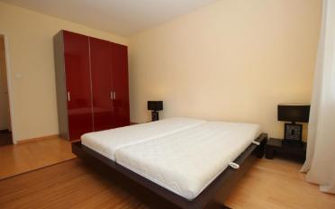 Furnished flat 5 rooms - image - 3