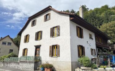 Einfamilienhaus 10 Zimmer - image - 1