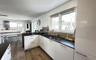 Einfamilienhaus 9.5 Zimmer - image - 2