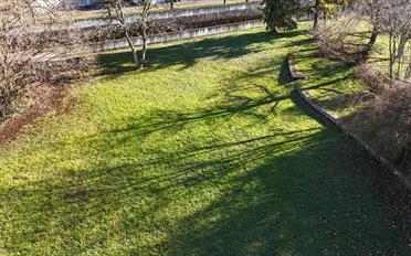 Building land - image - 1