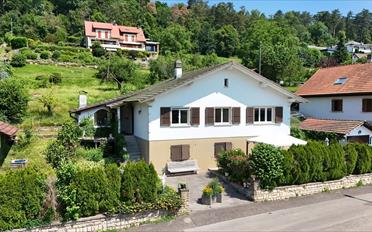 Einfamilienhaus 9 Zimmer - image - 1