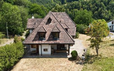 Einfamilienhaus 9.5 Zimmer - image - 4