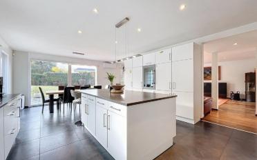 Einfamilienhaus 7.5 Zimmer - image - 2