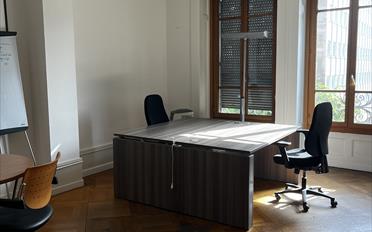 Office - image - 8
