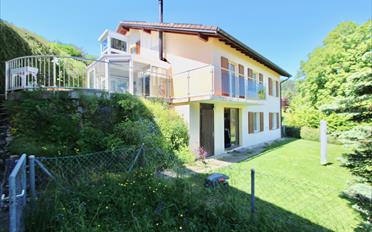 Villa 7.5 pièces - image - 1