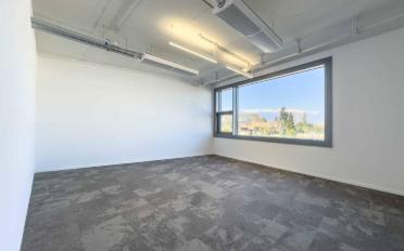 Office - image - 5