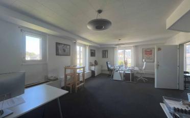 Office - image - 6