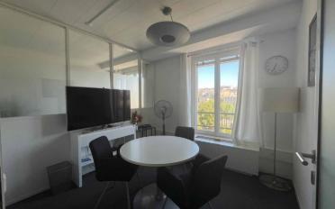 Office - image - 9