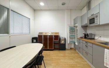 Office - image - 4
