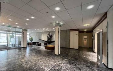 Office - image - 4