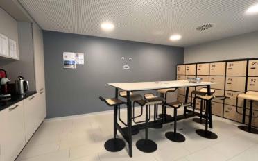 Office - image - 8